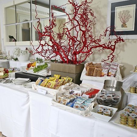 Hotel Michelangelo 밀라노마리티마 외부 사진