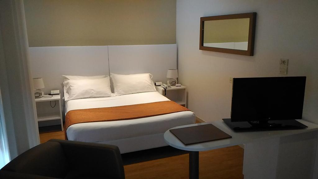Hotel Michelangelo 밀라노마리티마 외부 사진